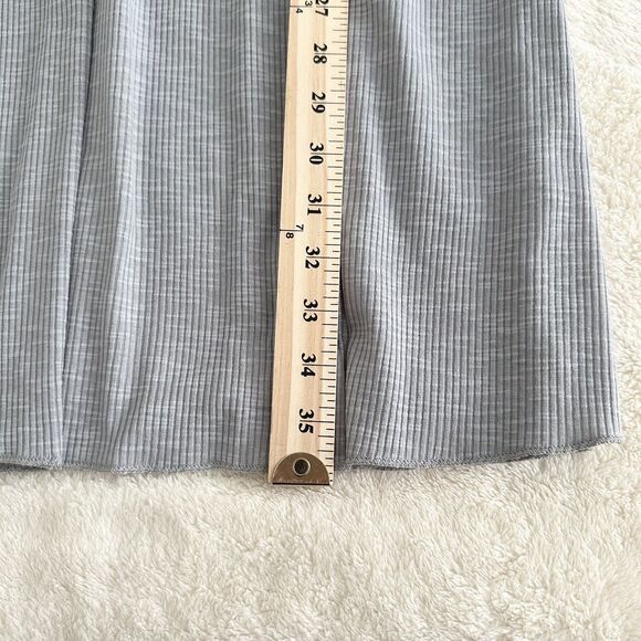Women's Dress Gray Size M Sleeveless Ribbed Knee-Length - Picture 9 of 9